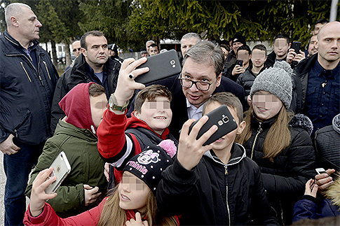 foto: predsedništvo srbije (blur: »vreme«)