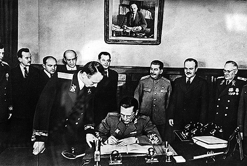 PRE 1948: Josip Broz Tito sa Josifom Visarionovičem Džugašvilijem Staljinom