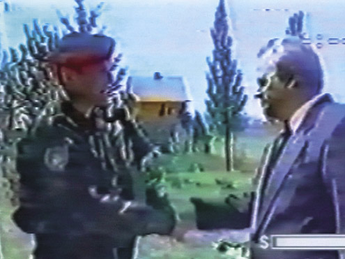 PRE 13 GODINA: Slobodan Milošević u obilasku JSO u Kuli kada su pripadnicima jedinice podeljena odlikovanja