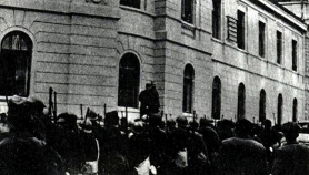 klikni za uvećanje ...Dušan Jerković govori borcima radničkog bataljona