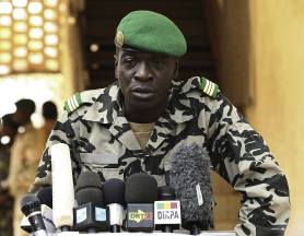 klikni za uvećanje POBUNJENI I SVRGNUTI: Kapetan Amadu Sanogo...<br><br>fotografije: reuters