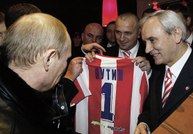 klikni za uvećanje ...a Vladimir V. je bio zbog Zenita, uprkos dresu<br><br>foto: srđan stojanović