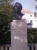 ...i spomenik Hansu Ditrihu Genšeru na Braču